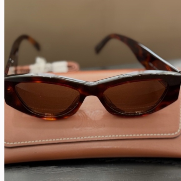 TRIOMPHE 15 SUNGLASSES - NEW - Picture 1 of 9